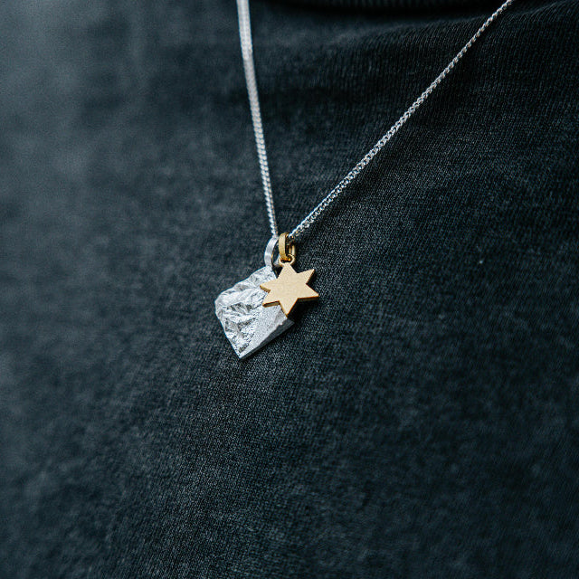 Solid-Ground-Bergl-Stern-Schmuck-Anhaenger