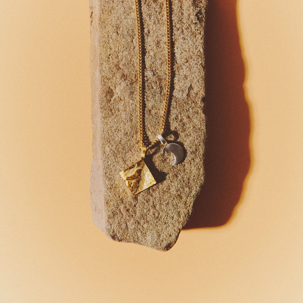 Solid Ground Bergschmuck Mix and Match Kollektion Mondsichel